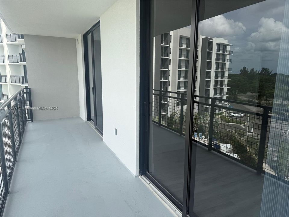 For Rent: $2,748 (2 beds, 2 baths, 1038 Square Feet)