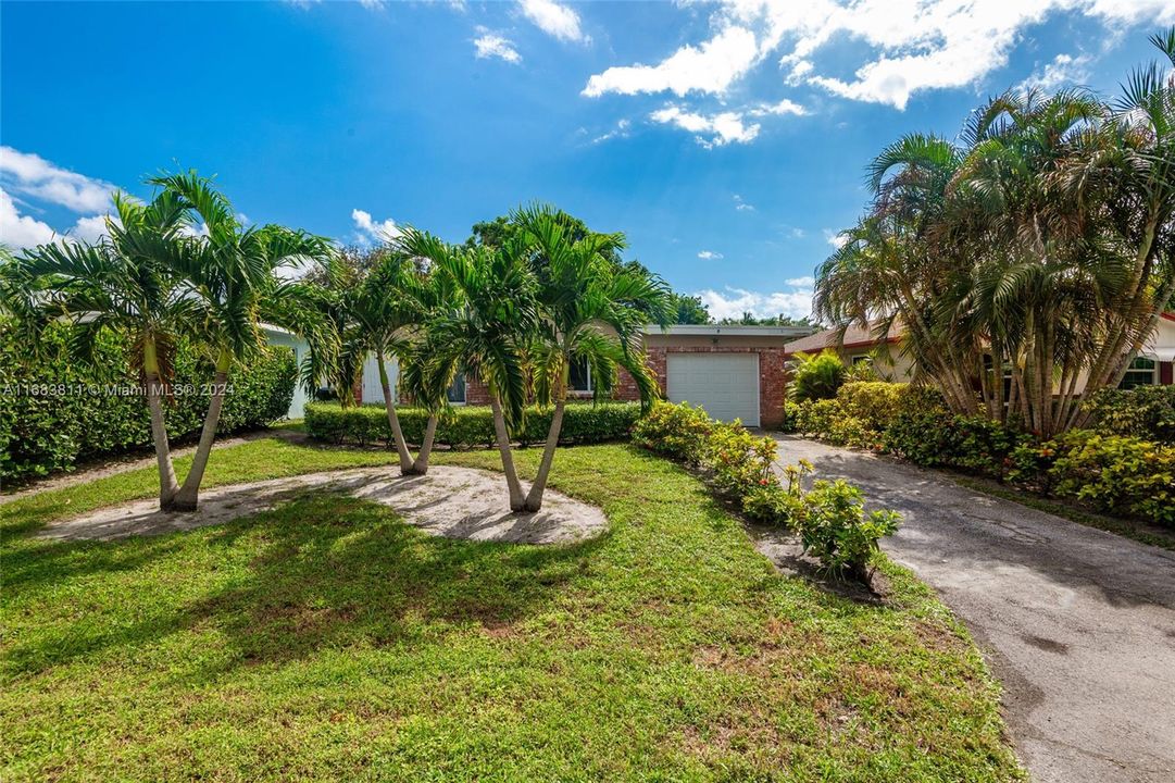 For Sale: $620,000 (3 beds, 2 baths, 1188 Square Feet)