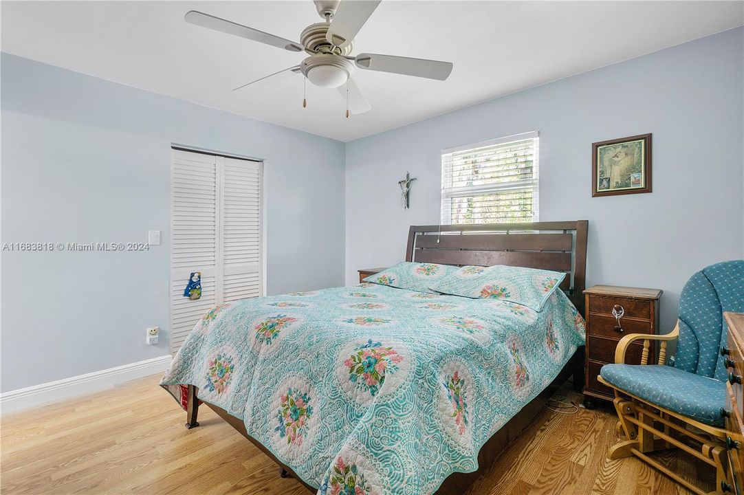 For Sale: $539,500 (3 beds, 2 baths, 1397 Square Feet)