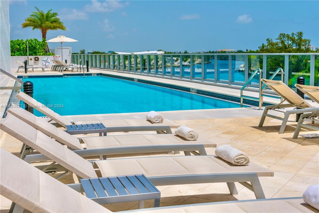 Heated Pool Overlooking Middle River