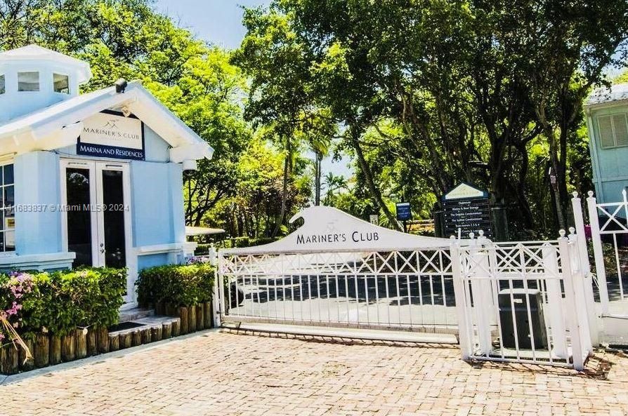 En Venta: $1,875,000 (3 camas, 2 baños, 1876 Pies cuadrados)