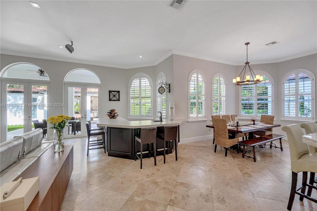 For Sale: $5,995,000 (8 beds, 8 baths, 6826 Square Feet)