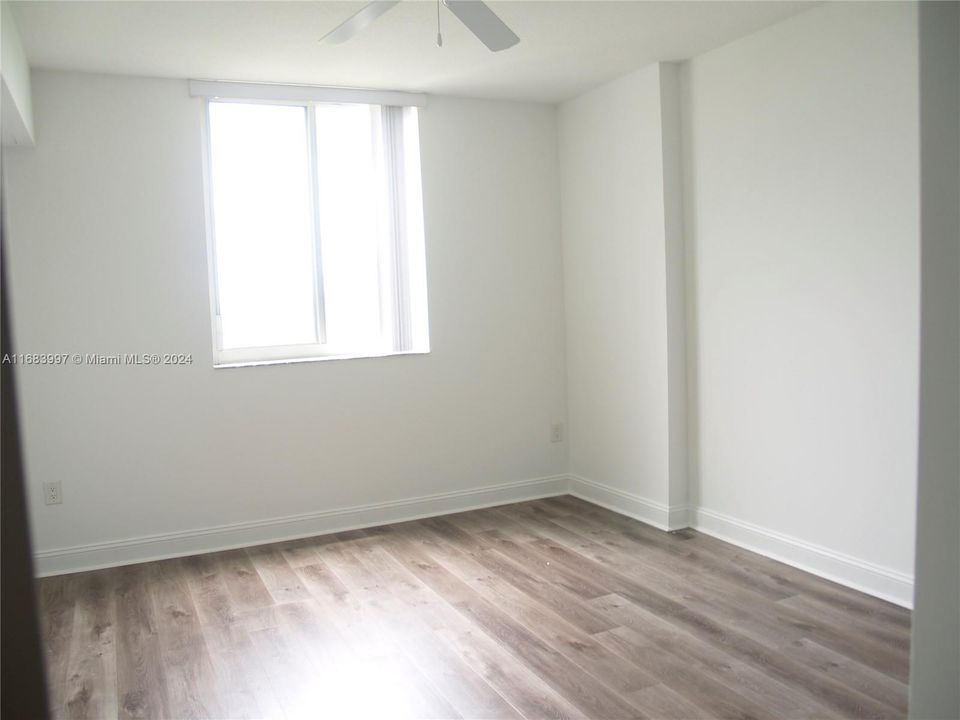 For Rent: $2,150 (1 beds, 1 baths, 783 Square Feet)