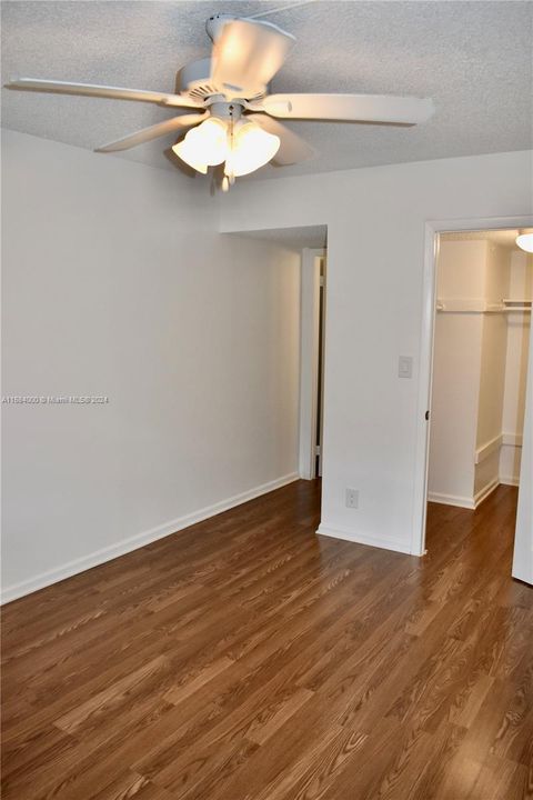 For Sale: $165,000 (1 beds, 1 baths, 625 Square Feet)