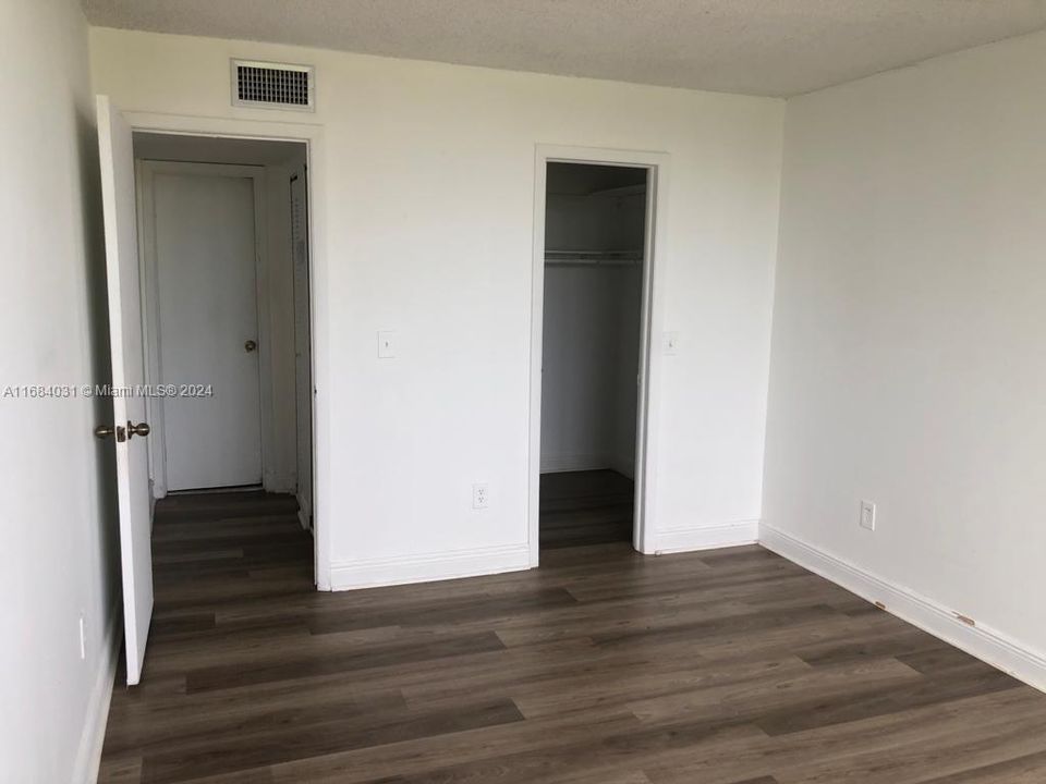 For Rent: $2,000 (2 beds, 1 baths, 1025 Square Feet)