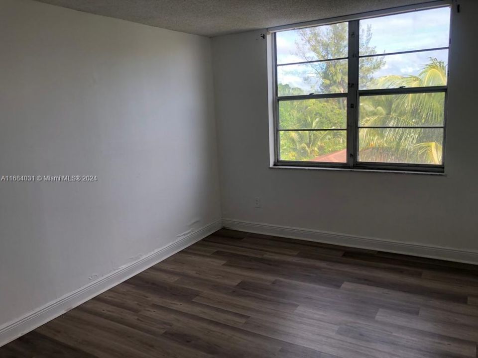 For Rent: $2,000 (2 beds, 1 baths, 1025 Square Feet)