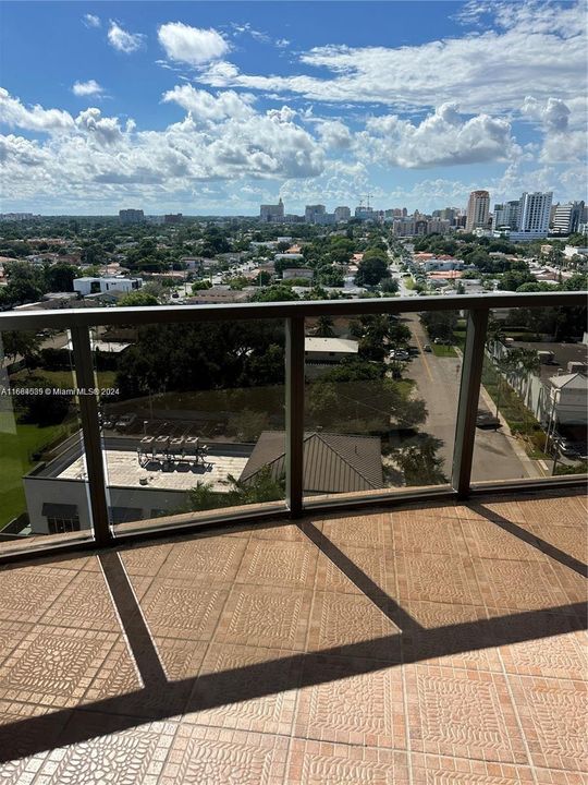 En Venta: $370,000 (1 camas, 1 baños, 689 Pies cuadrados)