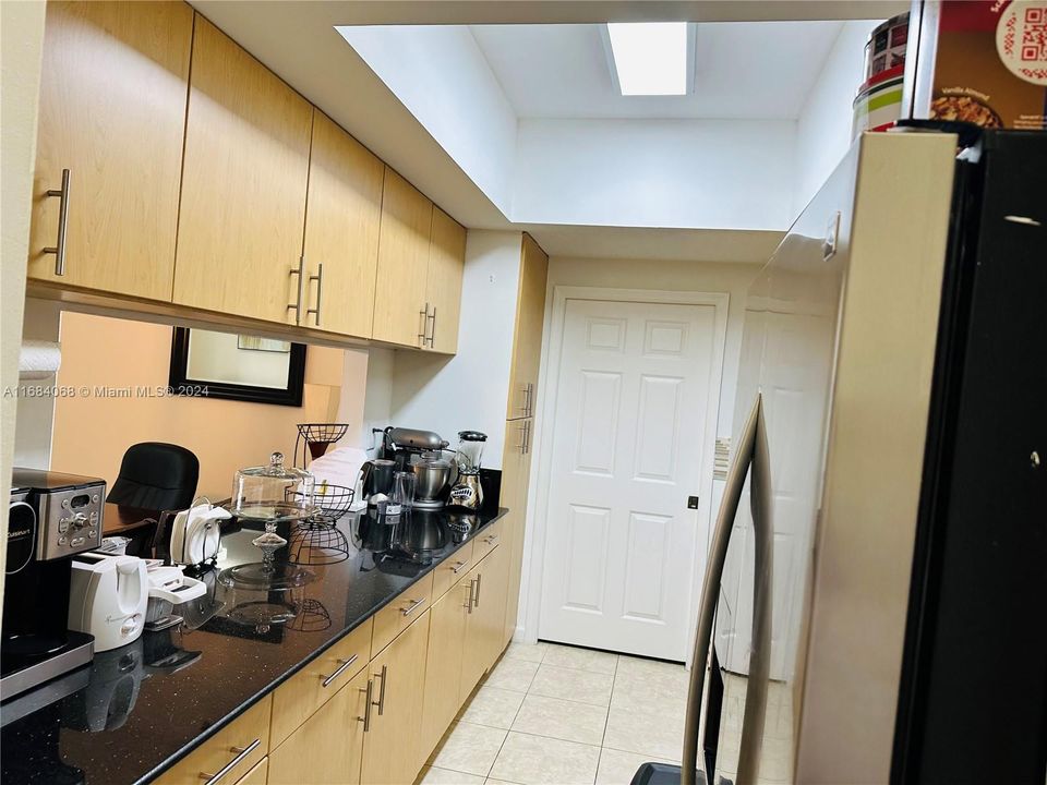 En Venta: $384,995 (2 camas, 2 baños, 1130 Pies cuadrados)