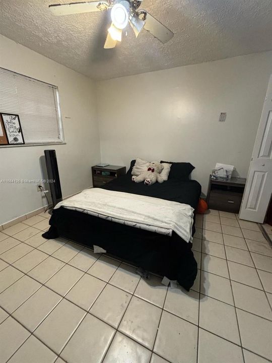 For Rent: $2,150 (2 beds, 2 baths, 890 Square Feet)