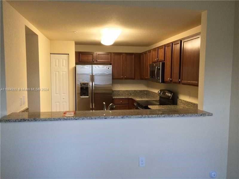 For Rent: $3,000 (3 beds, 2 baths, 1227 Square Feet)