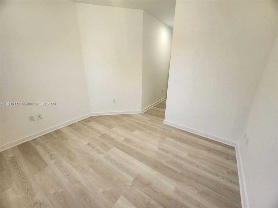 For Rent: $3,300 (3 beds, 2 baths, 1391 Square Feet)