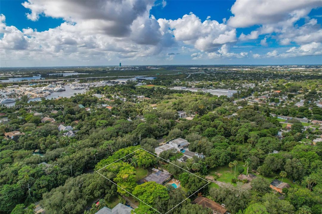 For Sale: $1,200,000 (3 beds, 3 baths, 1724 Square Feet)