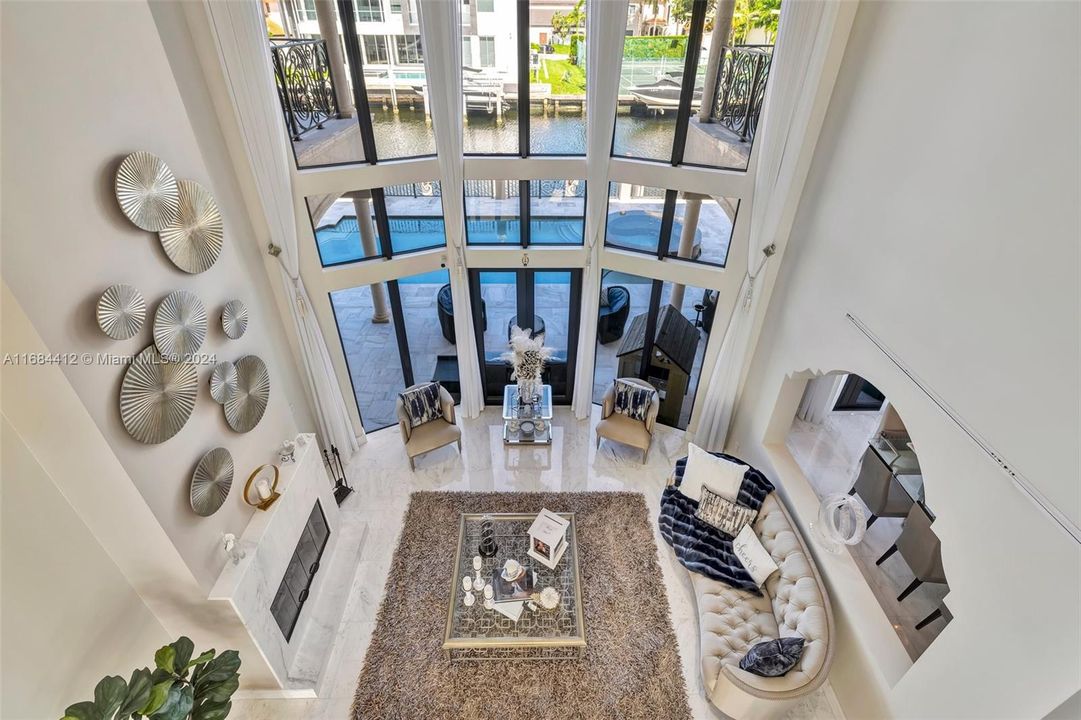 For Sale: $5,995,000 (6 beds, 6 baths, 5446 Square Feet)