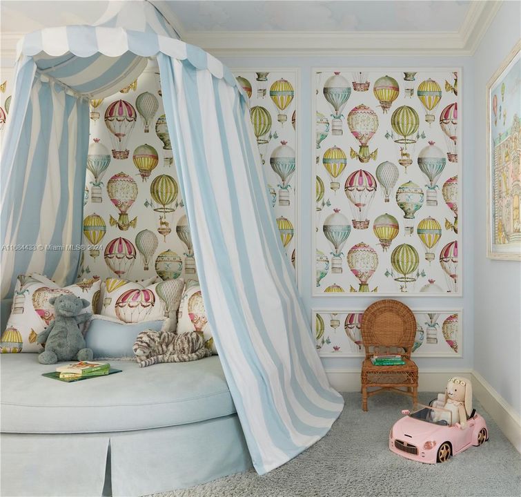 最近售出: $39,900,000 (8 贝兹, 9 浴室, 10537 平方英尺)