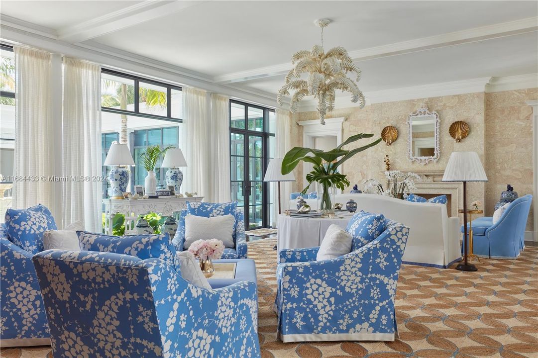 最近售出: $39,900,000 (8 贝兹, 9 浴室, 10537 平方英尺)