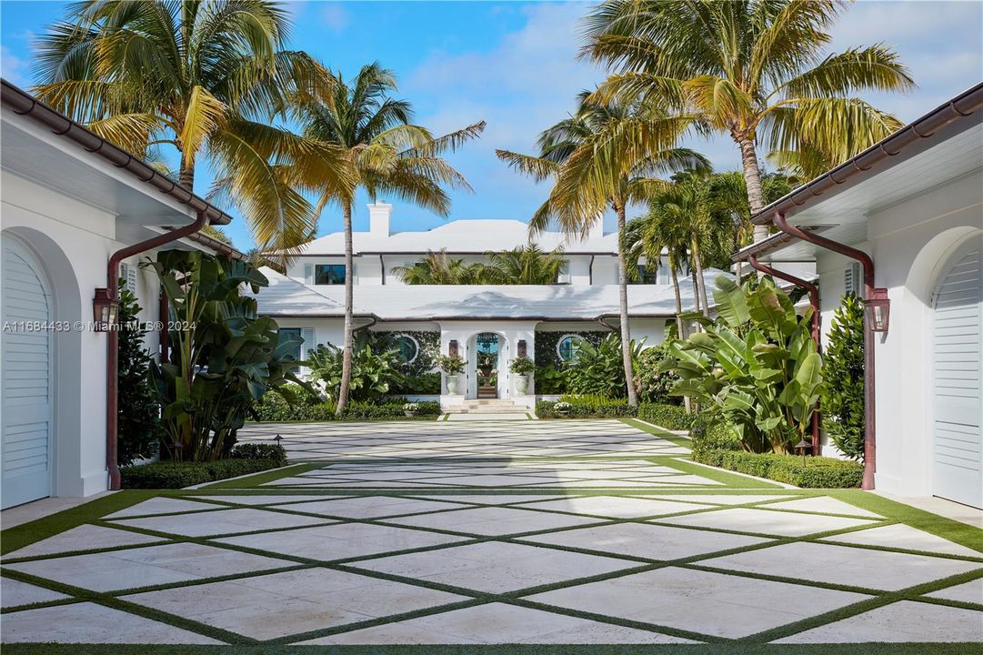 最近售出: $39,900,000 (8 贝兹, 9 浴室, 10537 平方英尺)