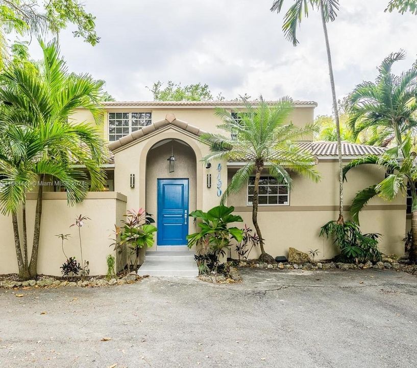 For Sale: $2,550,000 (3 beds, 2 baths, 2196 Square Feet)