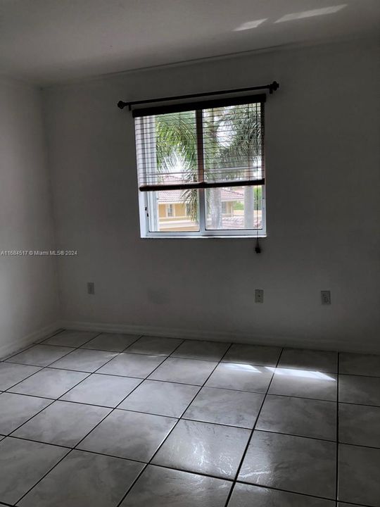 For Rent: $2,690 (2 beds, 2 baths, 1206 Square Feet)