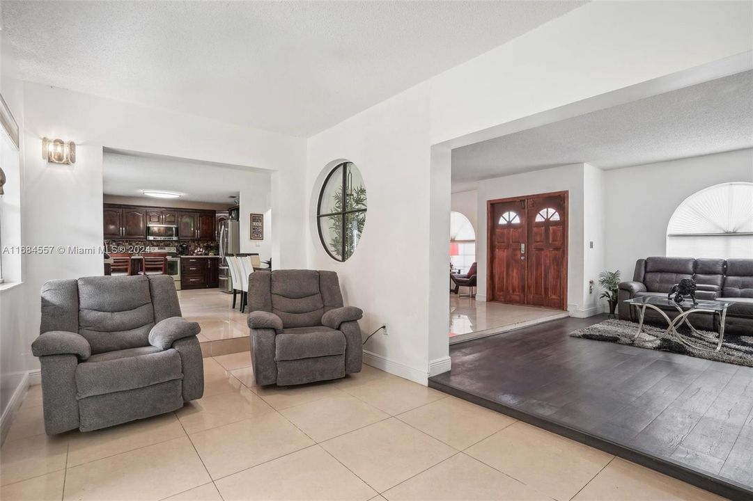 For Sale: $780,000 (4 beds, 2 baths, 2532 Square Feet)