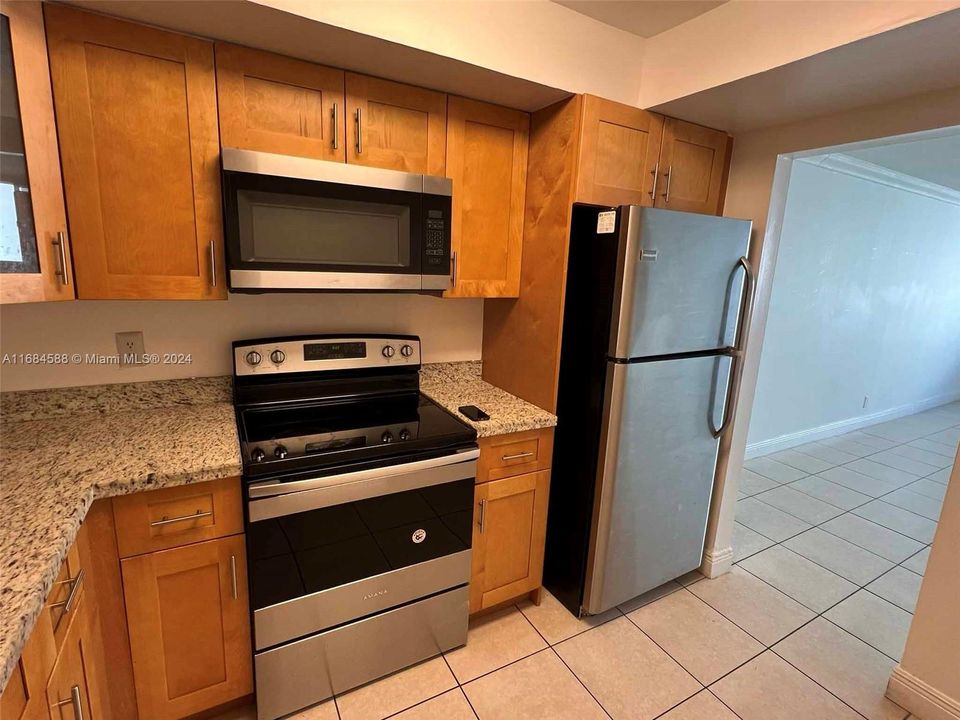 For Rent: $1,850 (1 beds, 1 baths, 13546 Square Feet)