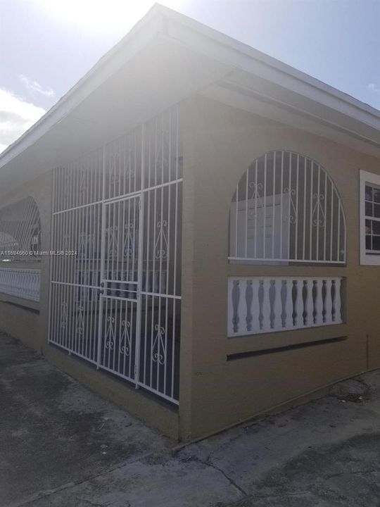 En Venta: $850,000 (0 camas, 0 baños, 2142 Pies cuadrados)