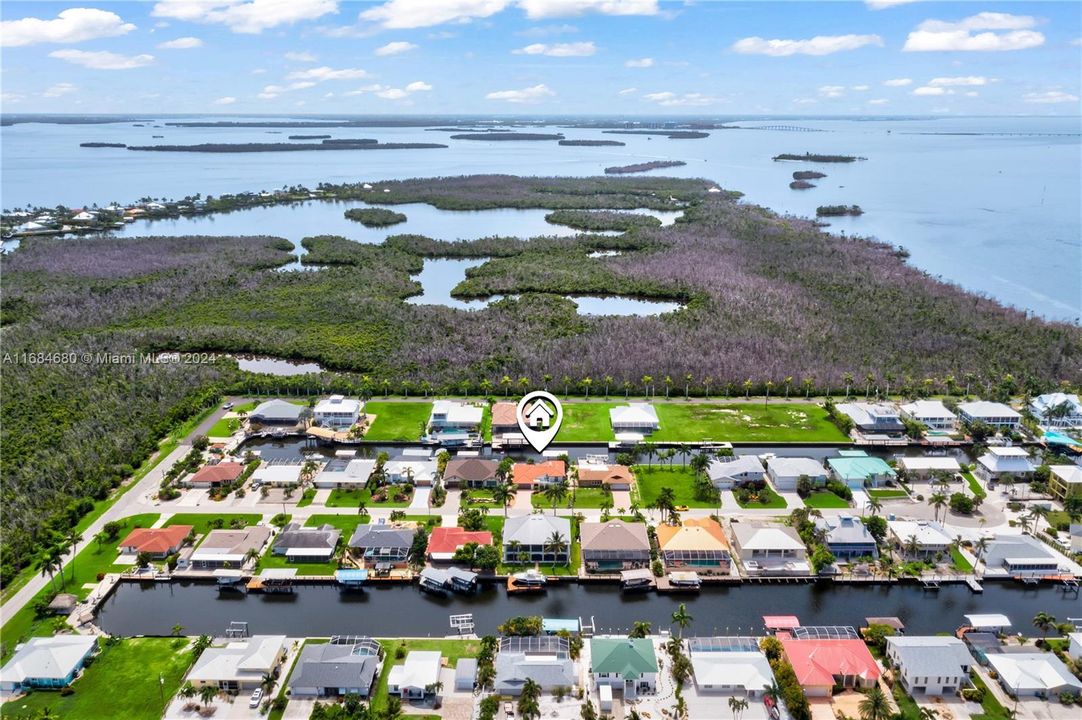 Looking out to the beautiful open waters - St James City is a mecca for a relaxed but vibrant life - 17 mile bike path from one end of the island to the other, a 200 mile paddle and kayaking marked Great Blue Calusa waterway and so much more!