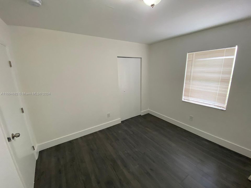 For Rent: $3,150 (4 beds, 2 baths, 1600 Square Feet)