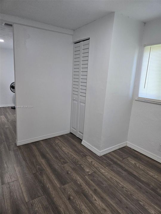 For Rent: $1,600 (1 beds, 1 baths, 450 Square Feet)