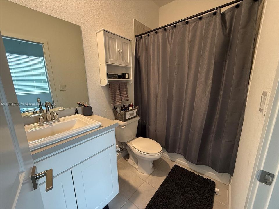 For Sale: $328,000 (2 beds, 2 baths, 1208 Square Feet)