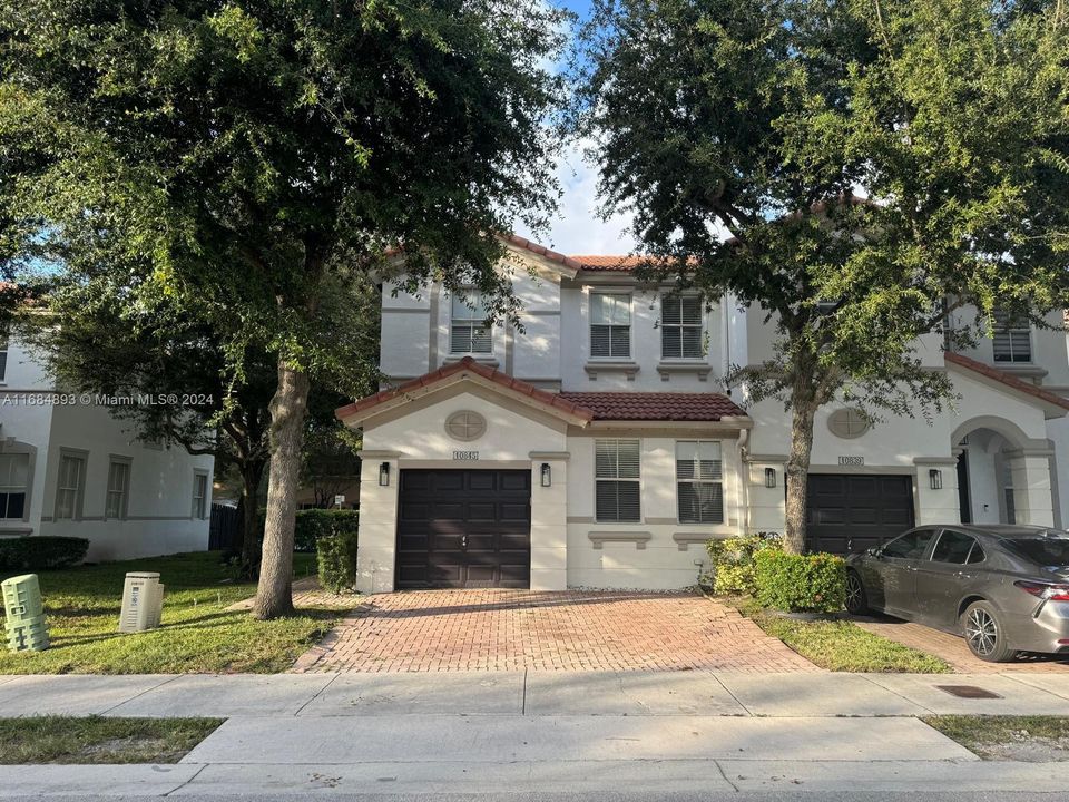 Active With Contract: $589,000 (3 beds, 2 baths, 1511 Square Feet)