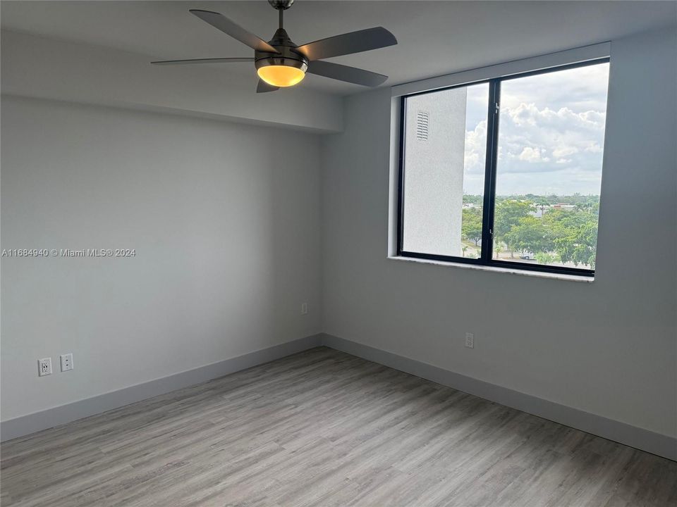 For Rent: $1,949 (1 beds, 1 baths, 743 Square Feet)