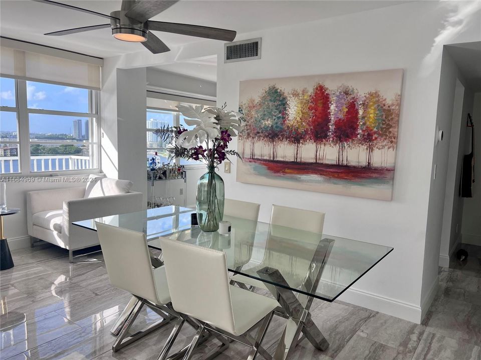 Active With Contract: $3,300 (2 beds, 2 baths, 1693 Square Feet)