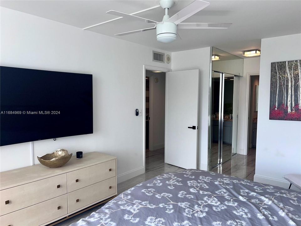 Active With Contract: $3,300 (2 beds, 2 baths, 1693 Square Feet)