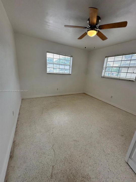 For Rent: $2,500 (2 beds, 1 baths, 1010 Square Feet)