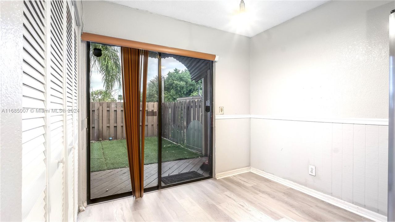 For Sale: $340,000 (2 beds, 2 baths, 1230 Square Feet)