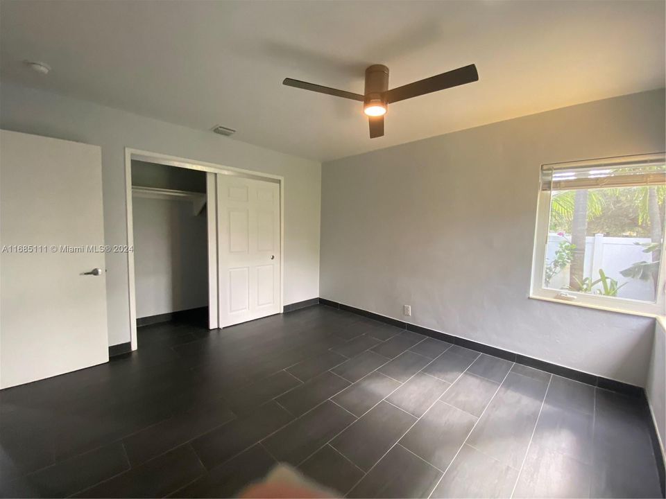 For Rent: $3,500 (3 beds, 2 baths, 1250 Square Feet)