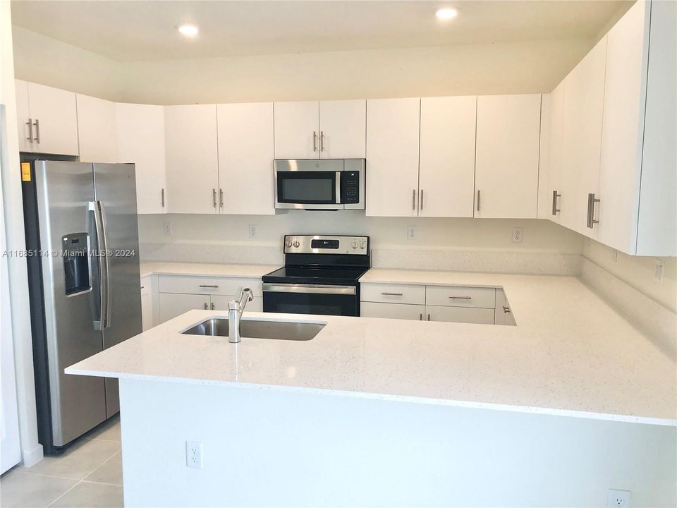 For Rent: $2,995 (3 beds, 2 baths, 1650 Square Feet)