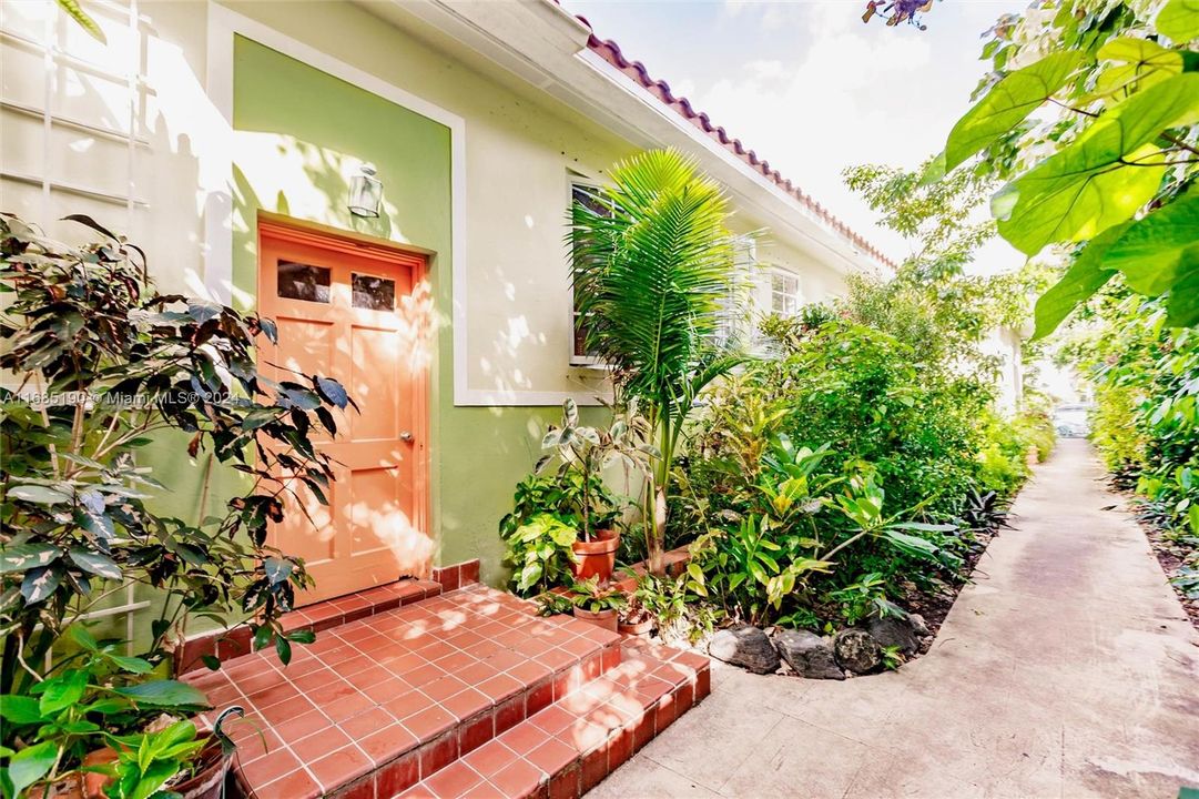 En Venta: $489,000 (1 camas, 1 baños, 780 Pies cuadrados)