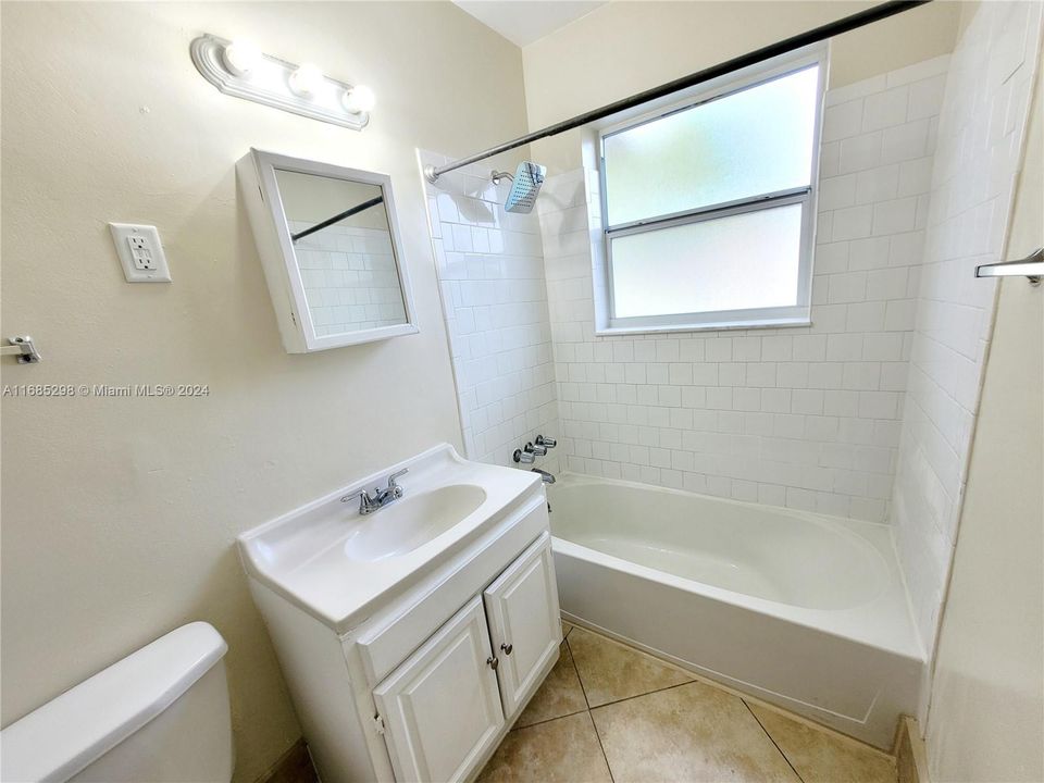 2nd Bathroom