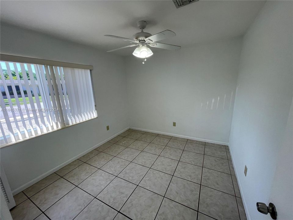 Active With Contract: $3,100 (3 beds, 2 baths, 1720 Square Feet)