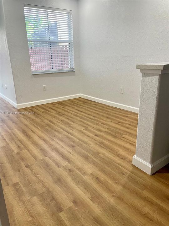 For Rent: $3,600 (3 beds, 2 baths, 1650 Square Feet)