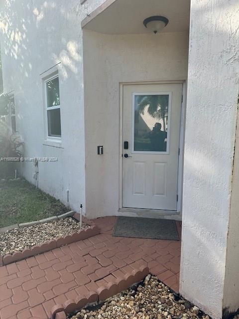 Front Entrance to Foyer