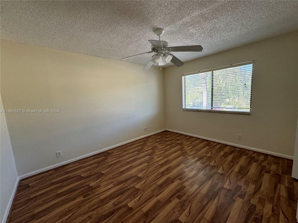 For Rent: $2,300 (2 beds, 2 baths, 1231 Square Feet)