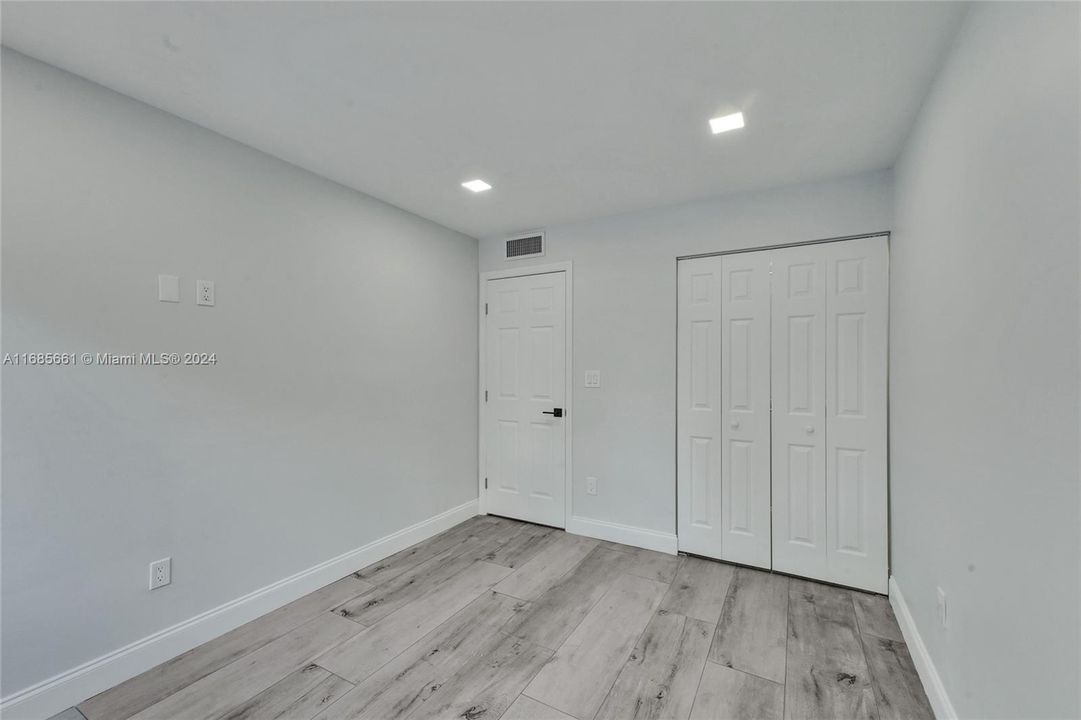 For Rent: $4,000 (3 beds, 2 baths, 1320 Square Feet)