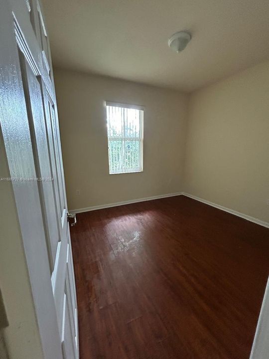 For Rent: $2,850 (3 beds, 2 baths, 1207 Square Feet)