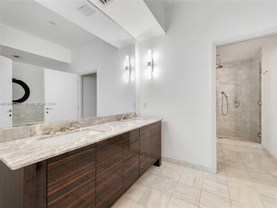 Recently Rented: $19,000 (2 beds, 2 baths, 1606 Square Feet)