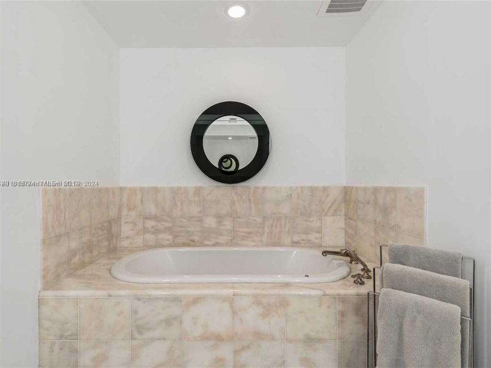 Recently Rented: $19,000 (2 beds, 2 baths, 1606 Square Feet)