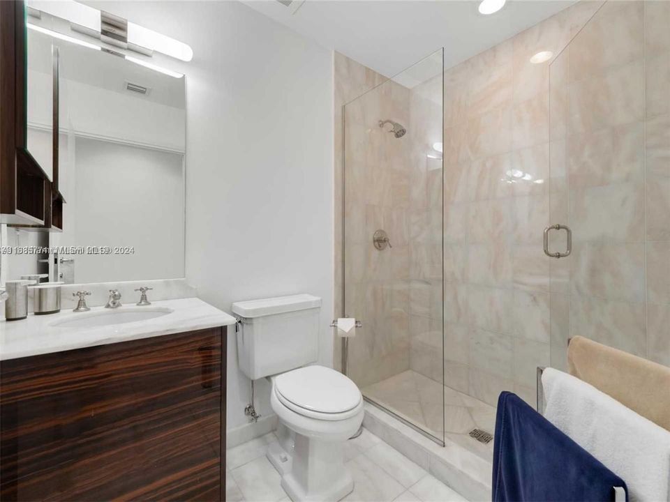 Recently Rented: $19,000 (2 beds, 2 baths, 1606 Square Feet)