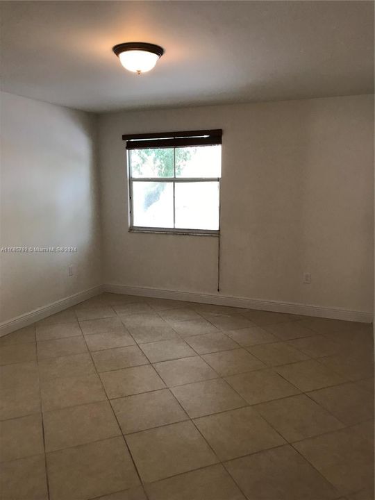 For Rent: $2,700 (2 beds, 2 baths, 1128 Square Feet)