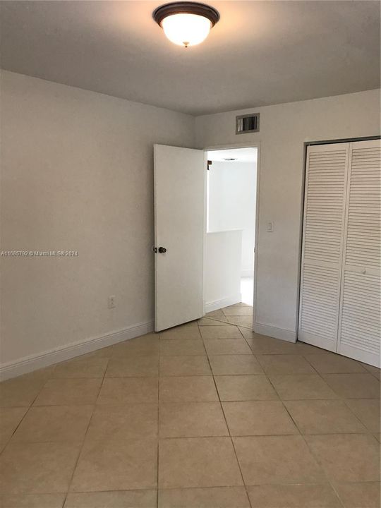 For Rent: $2,700 (2 beds, 2 baths, 1128 Square Feet)